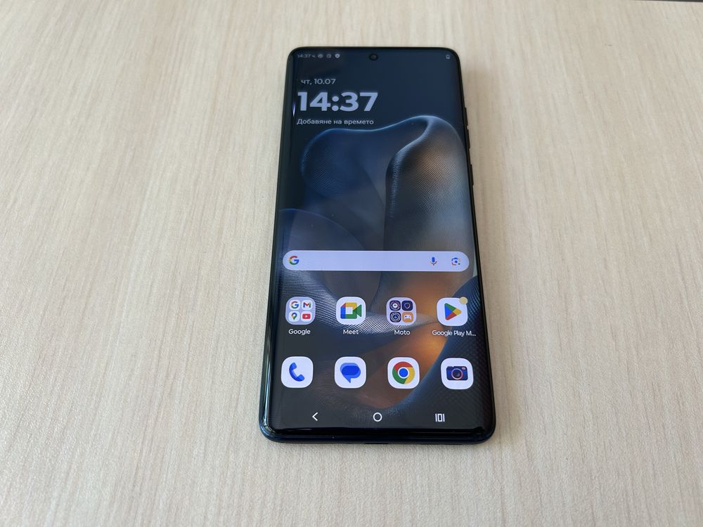Продавам Motorola Edge 60 256/8+4GB