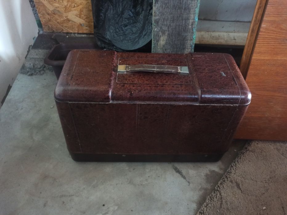 Продам подольскую швейную машинку