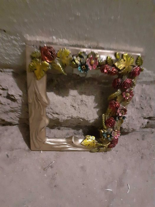 Рамки за картина с орнаменти