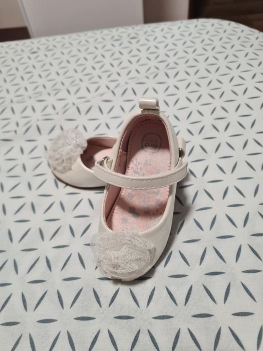 Vând balerini aproape noi, fetițe,  mărime 21