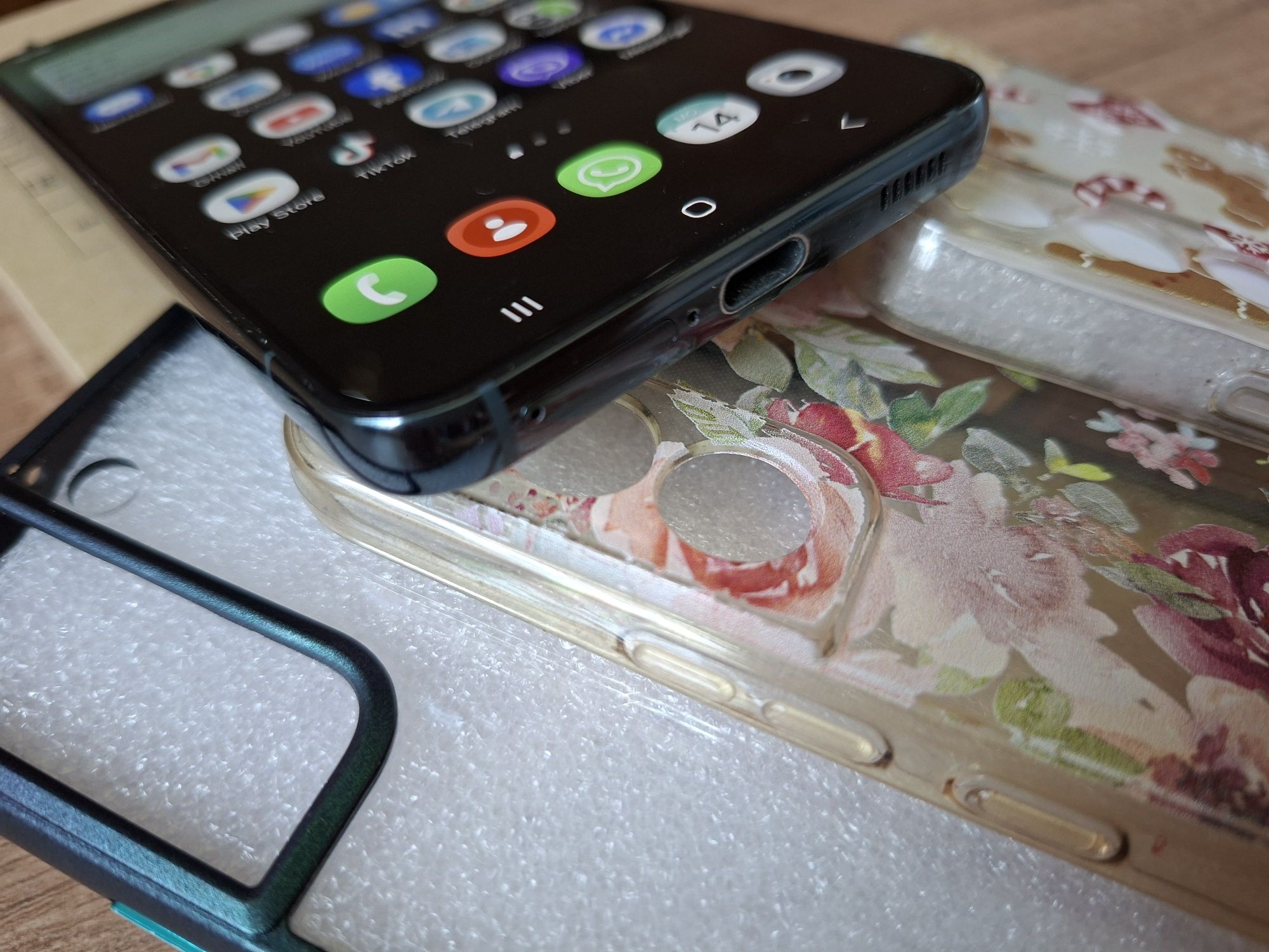 Samsung Galaxy S22 5G green