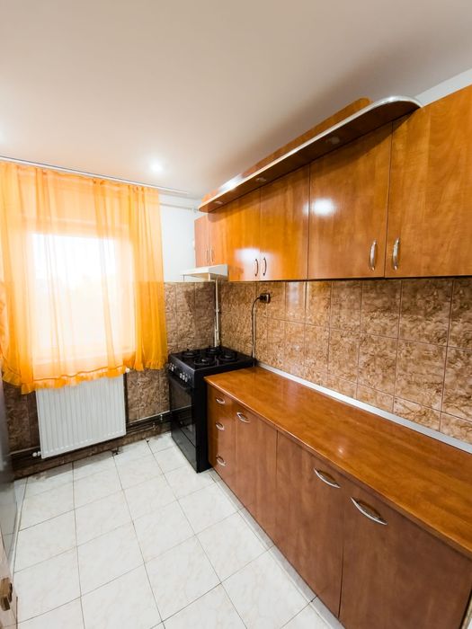 Inchiriez apartament 2 camere Micalaca
