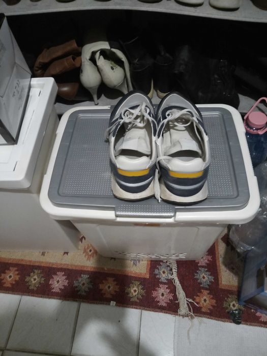 Adidași bărbătești originali de la Zara mărimea 43