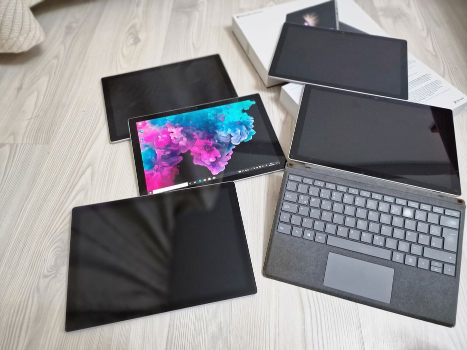Microsoft Surface Pro 5 1807 i5 256GB Windows Pro