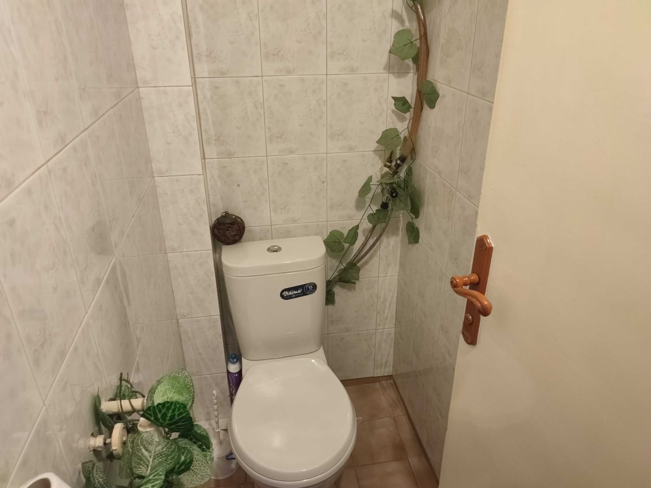 Продава се Четиристаен апартамент в Търговище, Център - 110 кв.м за 923 €/кв.м - Снимка #14