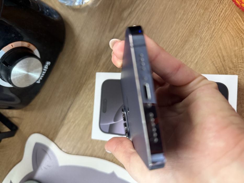 iPhone 14 pro max purple