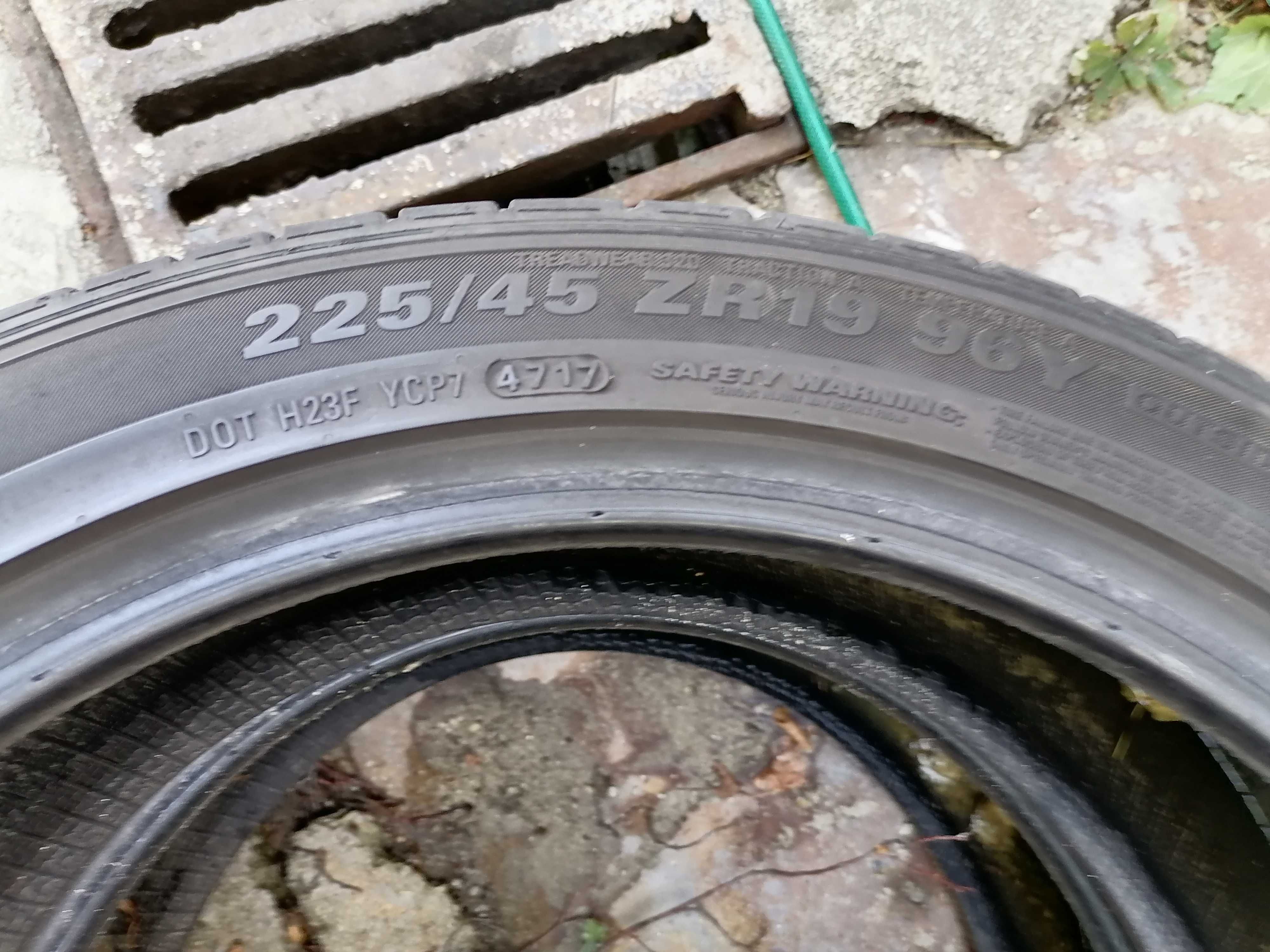 225/45/19 2бр.Kumho Летни гуми