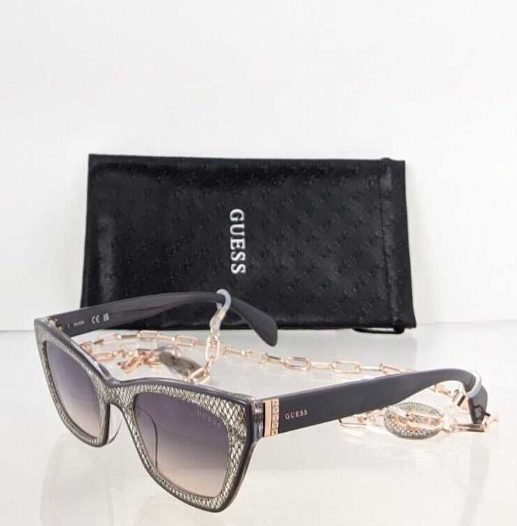 Оригинални дамски слънчеви очила Guess -60%