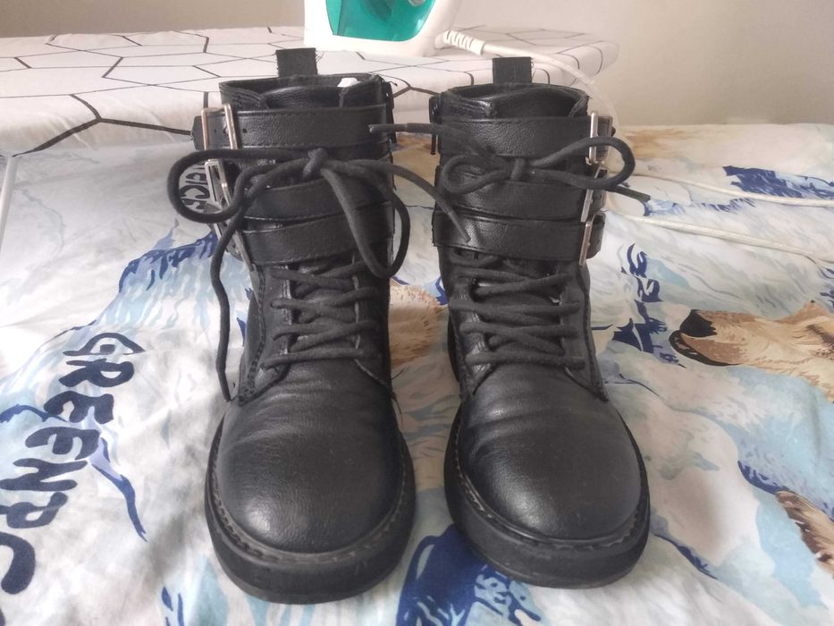 Боти Zara естествена кожа 31 и 32номер