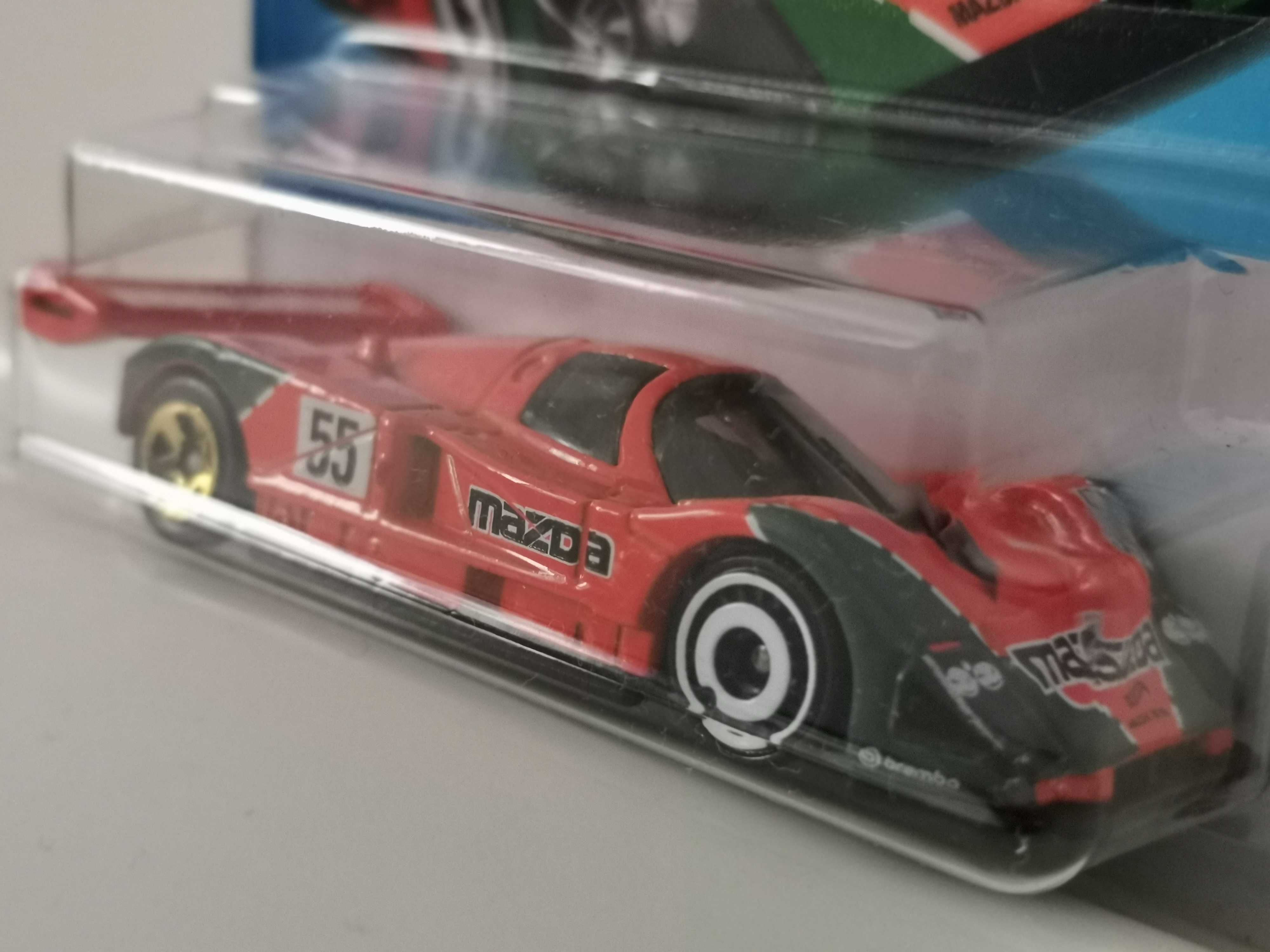 Продавам Welly и Hot Wheels колички за колекция или игра (3+)