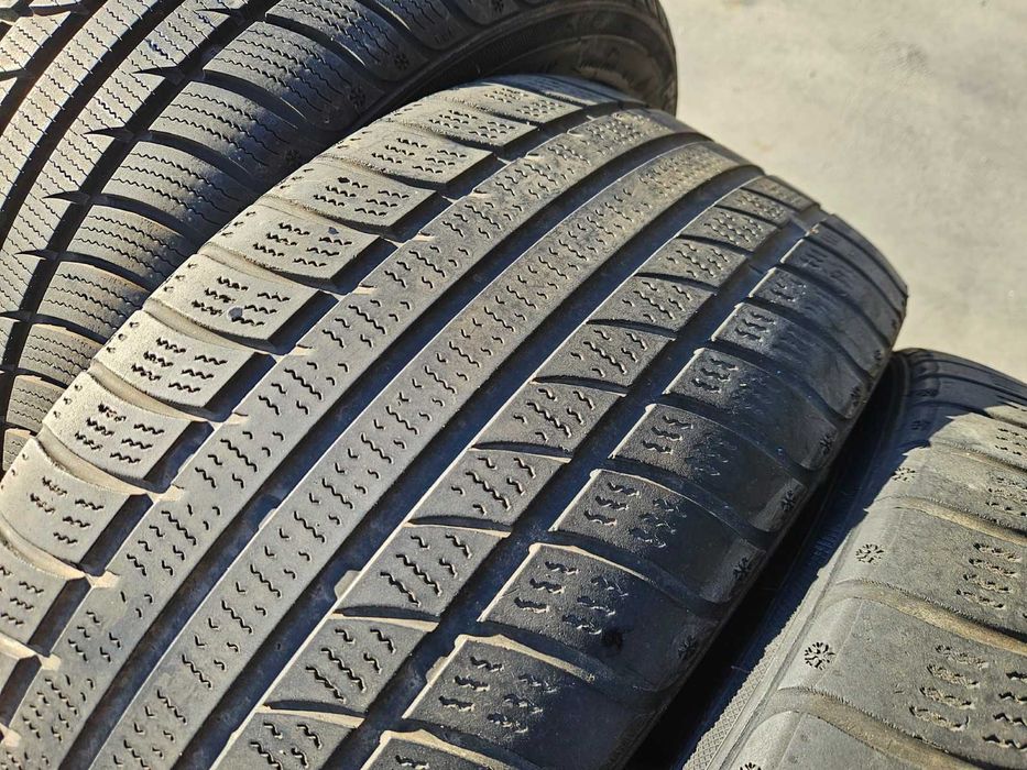 4бр. 225/50 17 зимни гуми ATLAS