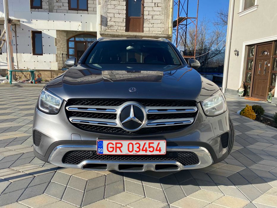 Mercedes-Benz GLC 200d, 163CP, CarPlay, AndroidAuto, Camera, Burmester