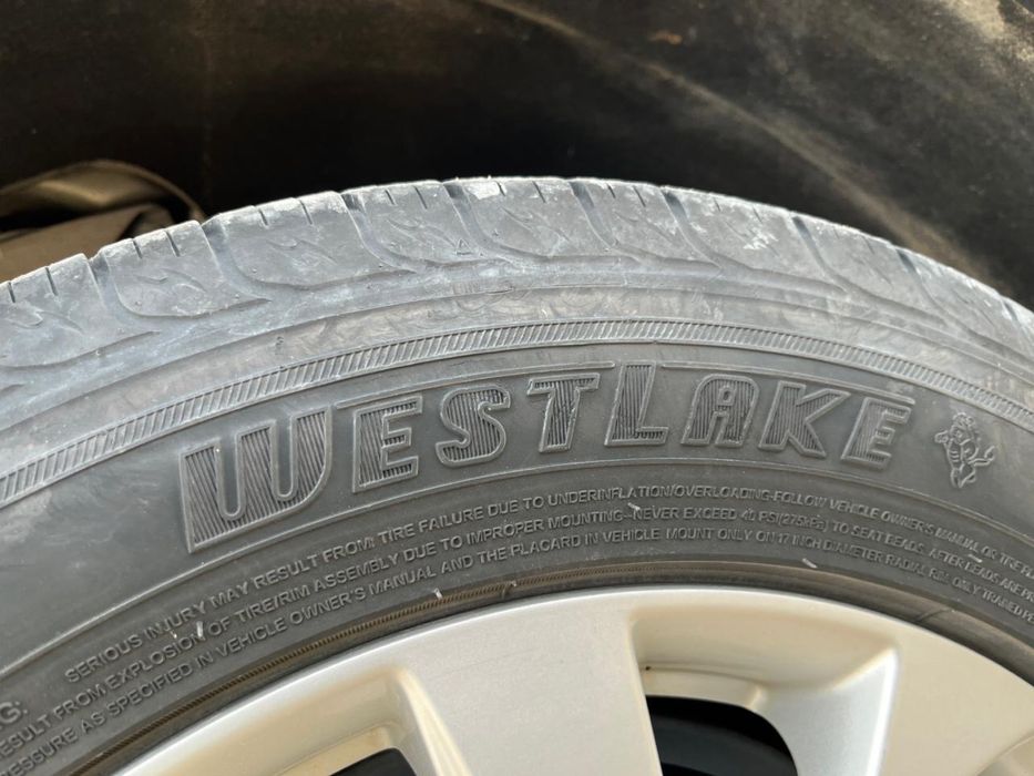 шины 225/60/17 б/у