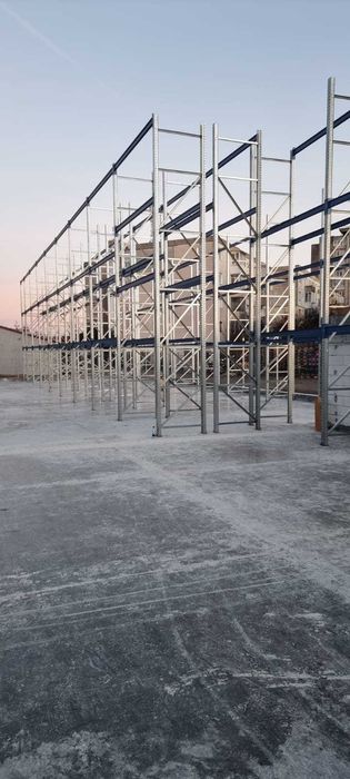 Rafturi metalice pentru paleți - Calitate industrială