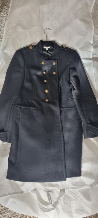 Vand paltoane +geaca dama .