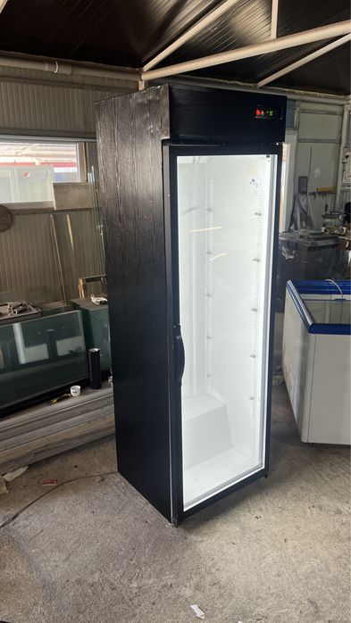 Vitrina verticala rece 210cm inaltime cu afisaj