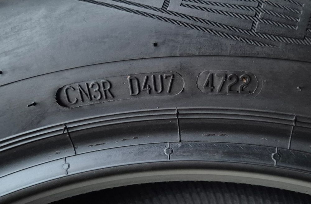 Set 2buc 215/55 R17 98W XL Continental All-Season Contact M+S iarnă