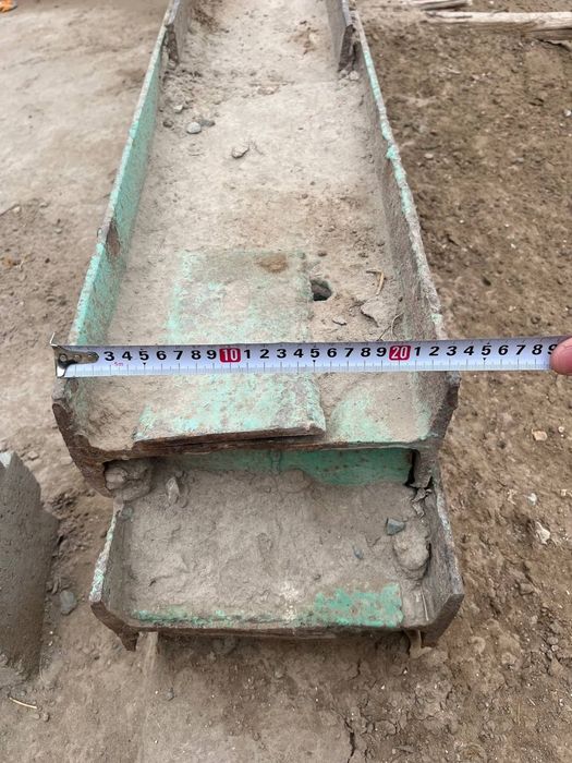 Shiviller dutour sotiladi bo'yi 12metr 2 tasi bor