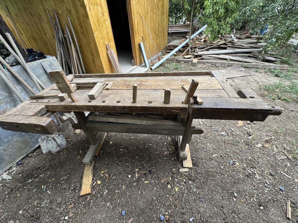 Banc de lucru din lemn