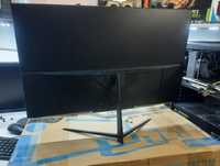 Yangi manitor sotiladi 27 curved 75 hz.manzil  Sirdaryo viloyati