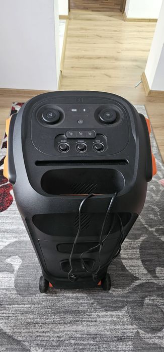 JBL partybox 710