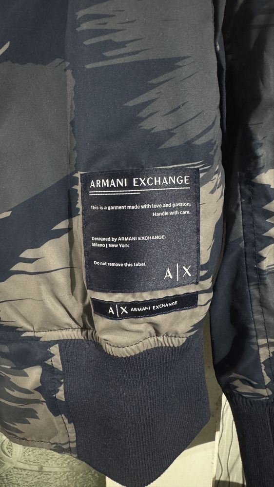 Яке Armani Exchange