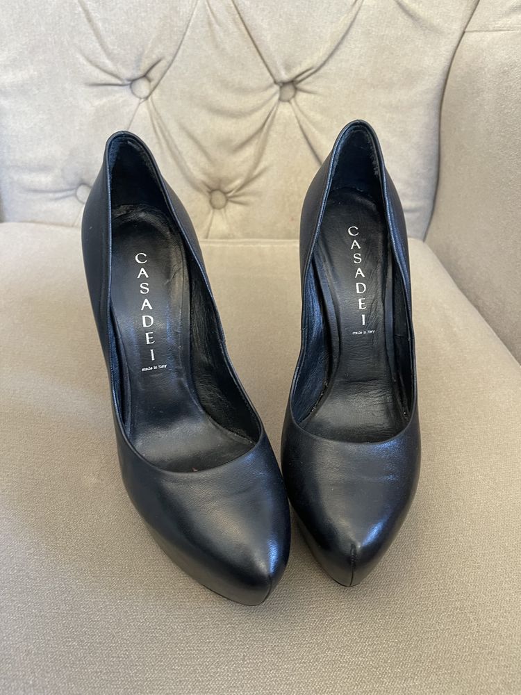 Pantofi cu toc din piele naturala Casadei