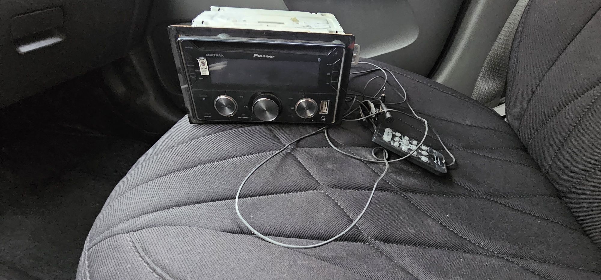 Продам оригинал магнитофон Pioneer 725
