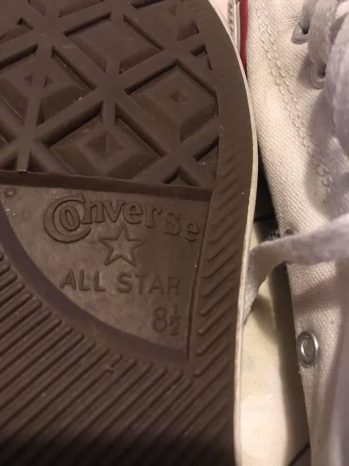 Бели кецове Converse