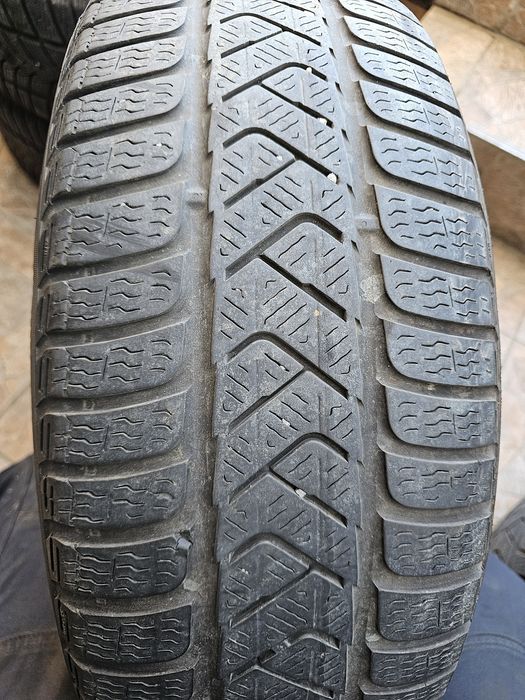 Anvelope Pirelli 215/60 R16 Iarna