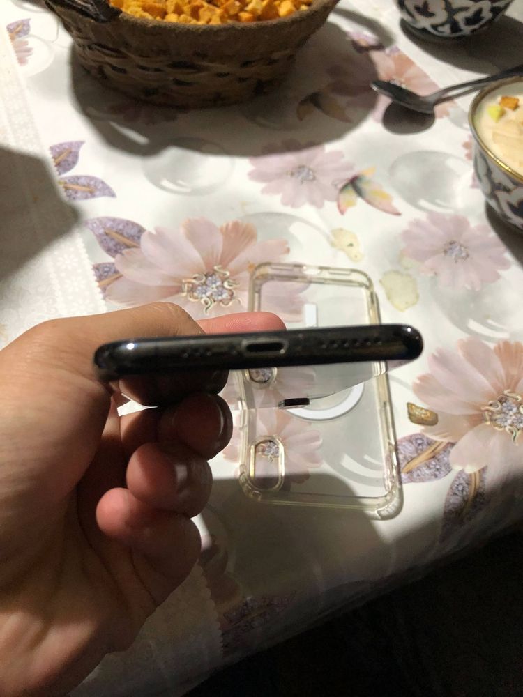 Iphone x 256 gb qora