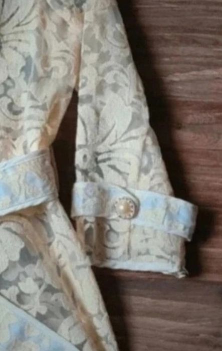 Trenci Glow din dantelă, nou, mărimea S, lungime 69 cm