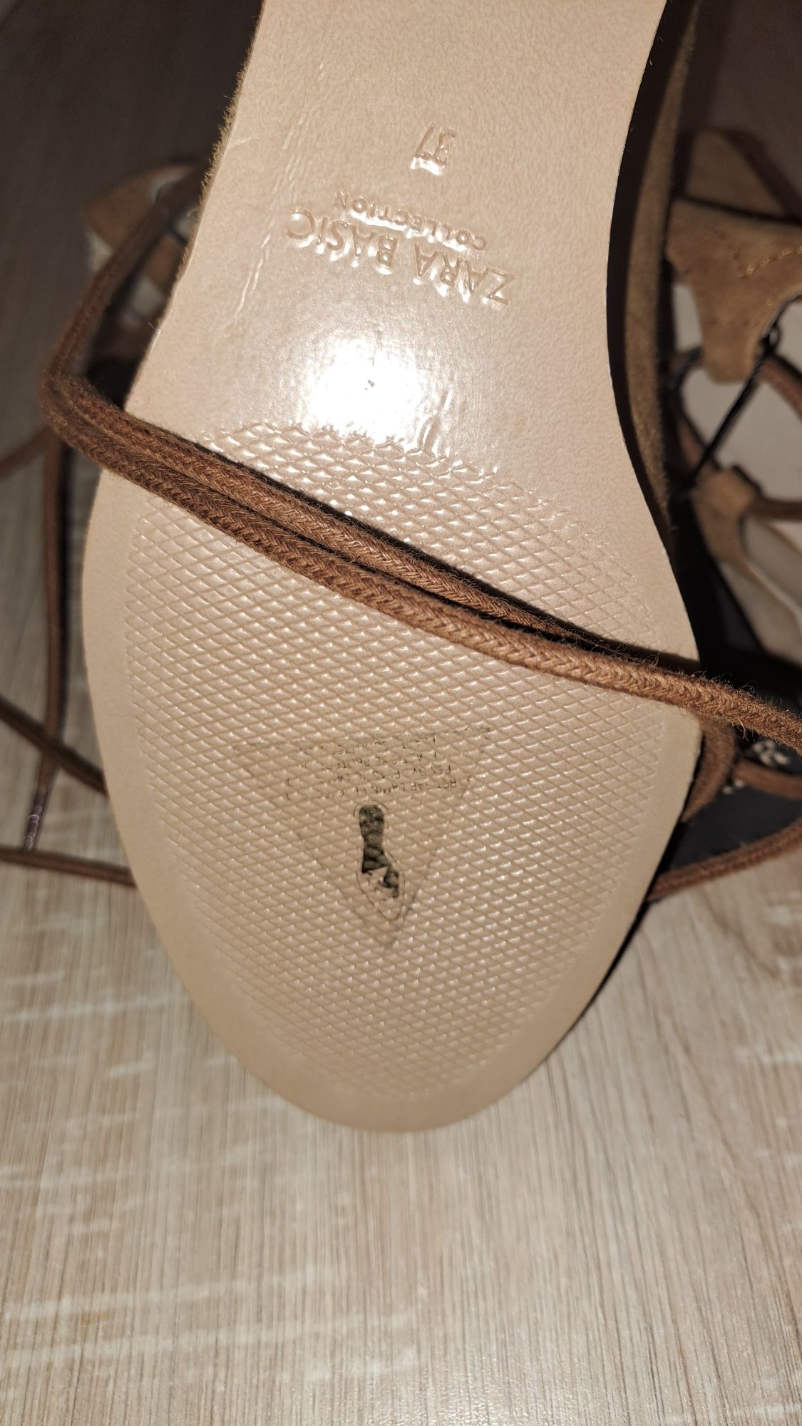 Vand sandale dama Zara Basic, piele nr 37, produs NOU