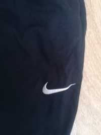 Долнище на nike Размер хл