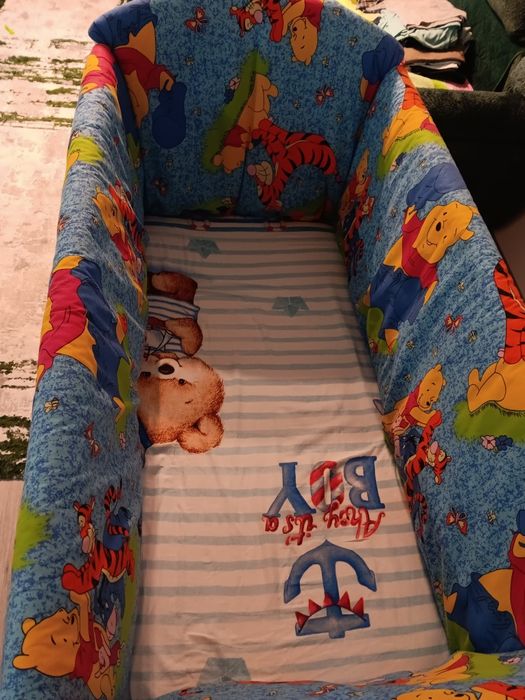 Pat bebelusi multifuncțional din lemn de pin