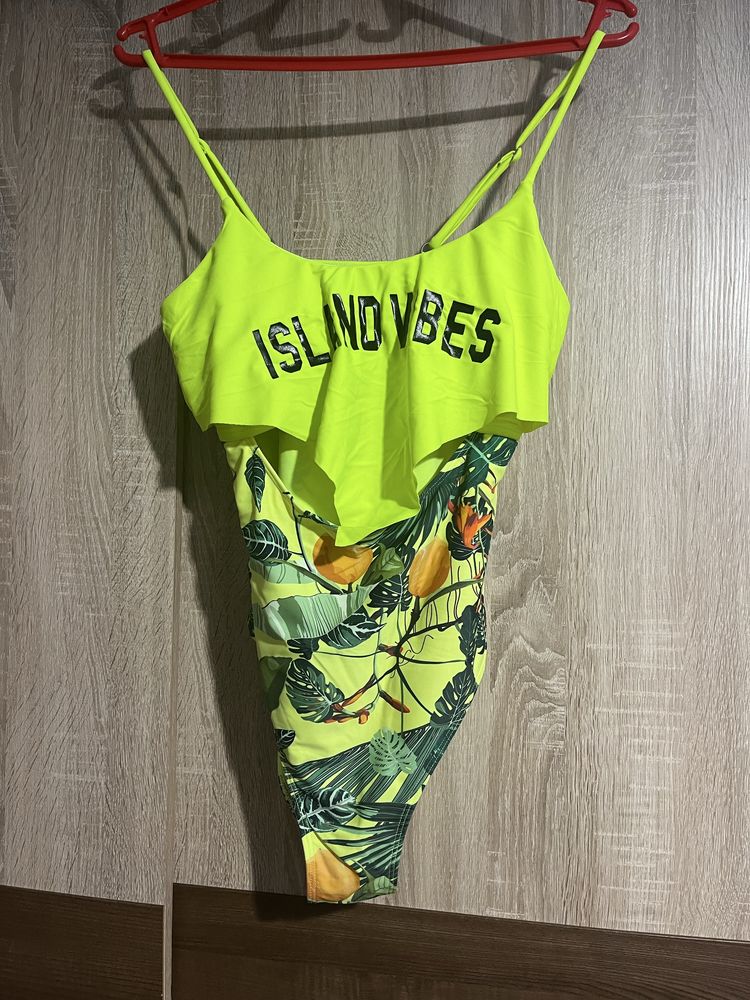 Дамски бански с надпис “island vibes”