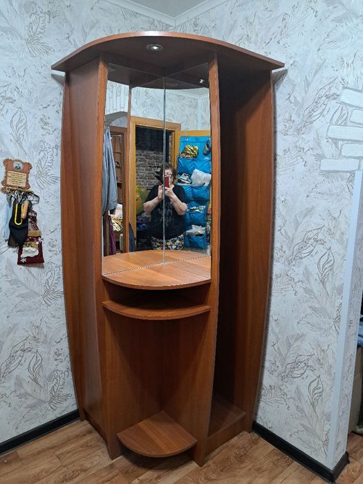 Продам прихожую б/у 20 000 тыс тен