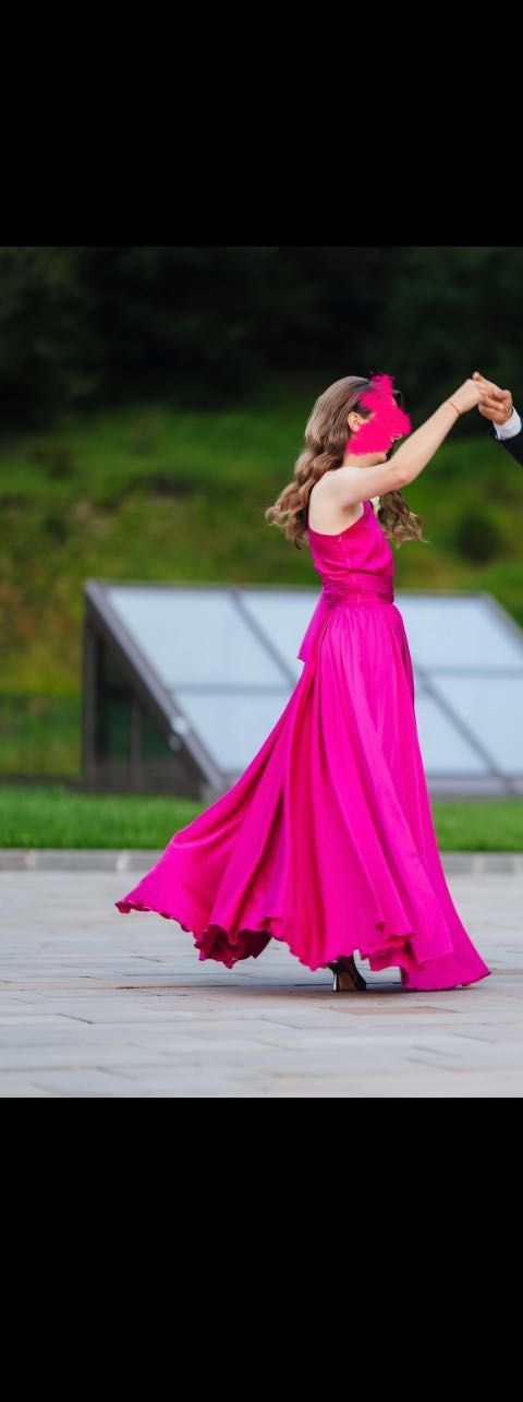 Rochie eleganta, deosebita, lunga , roz fuchsia