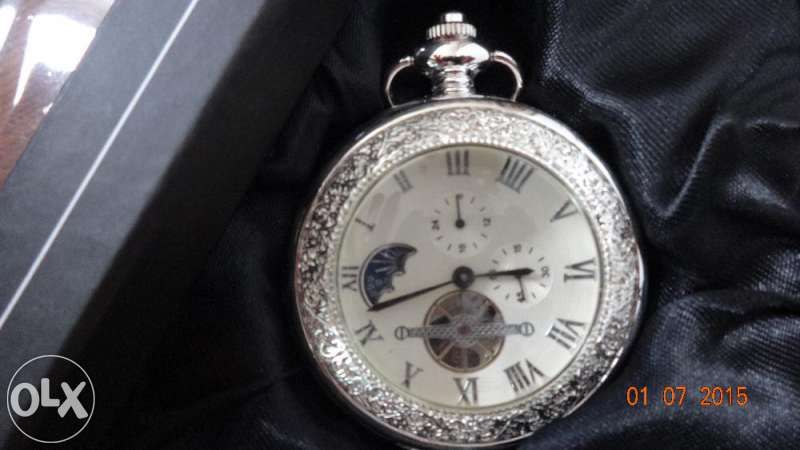 Посребрен джобен часовник