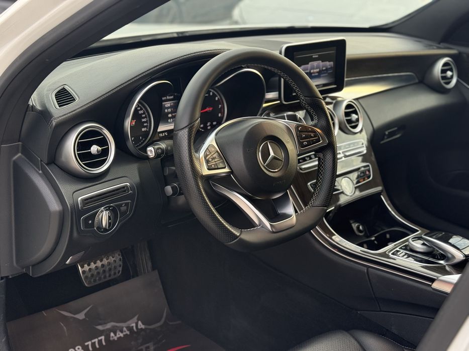 Mercedes-Benz C 300 2016г* 4Matic* AMG-line* 141.000KM* Панорама*