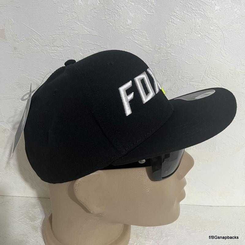 FOX racing шапка с права козирка Фокс рейсинг shapka s prava kozirka