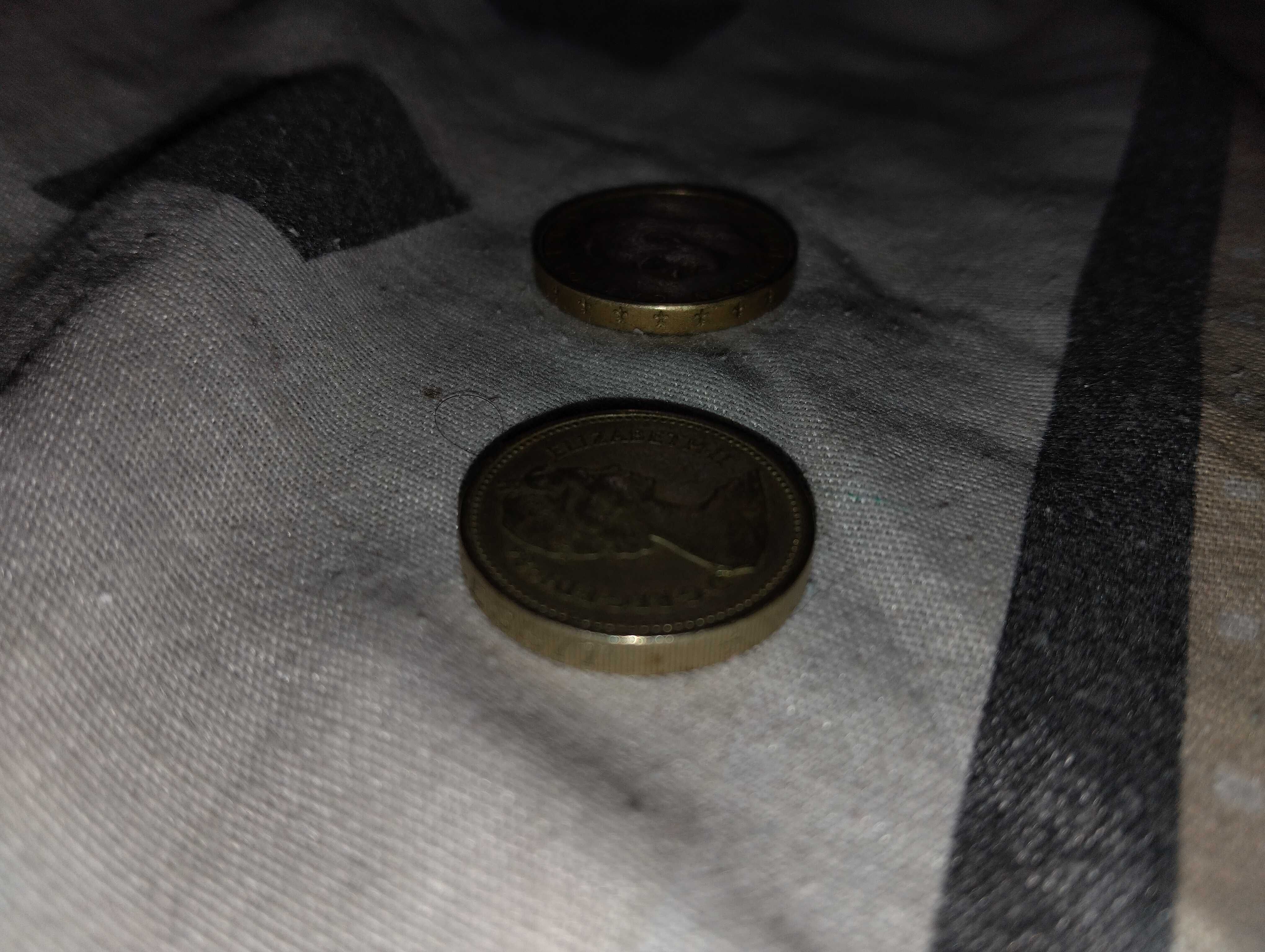 Монети общо 2000лв