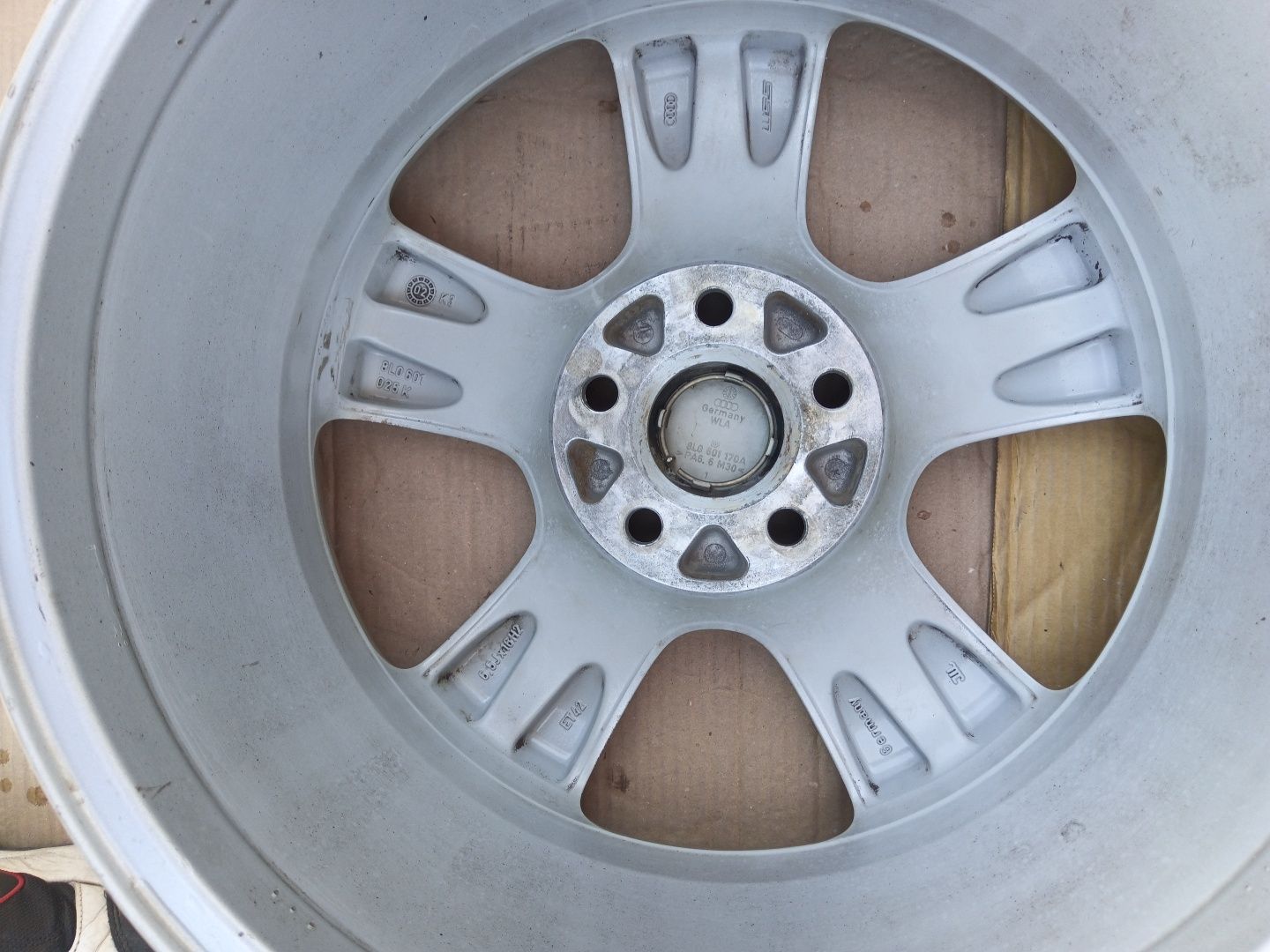 Алуминиеви джанти за Audi A3, A4  "16" 5x100  ET 42   6,5 J.  (28)