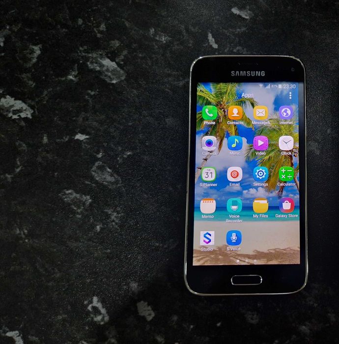 Vand Telefon Samsung S5 mini cu 4G/LTE !!Liber Retea!! la 100lei