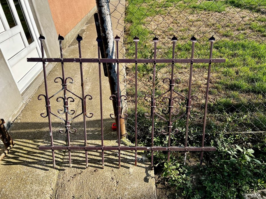 Ușă si poartă forjată