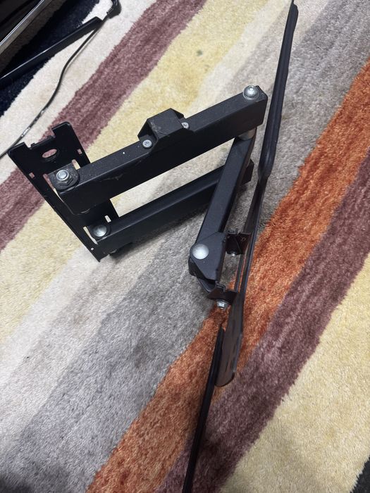 Samsung UE32J5100AW + suport prinsere perete