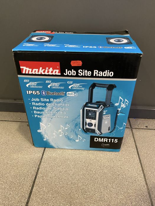 Amanet Next Generation/ Makita job site radio DMR115