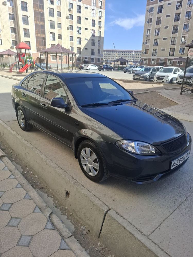 Gentra 1.5 srochno sotiladi