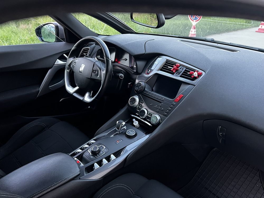 Vand / schimb Citroen Ds5 hibrid /auromat 200cp