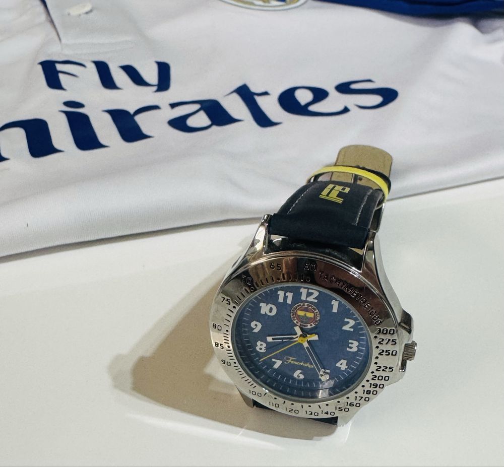Комплект клубна тениска Real Madrid/Ronaldo и часовник на Fenerbahçe